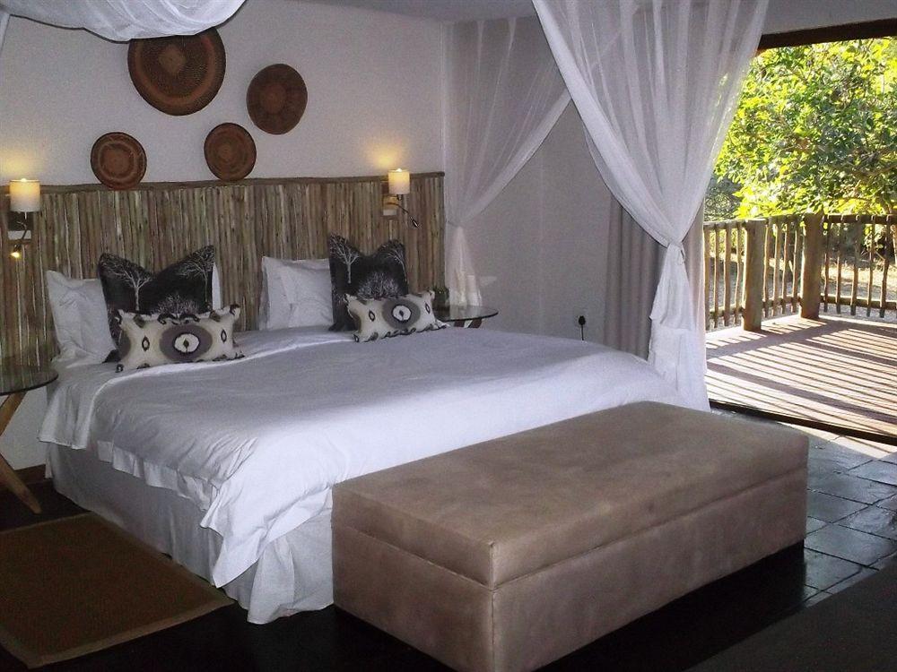 Rhino River Lodge Manyoni Private Game Reserve Exteriör bild